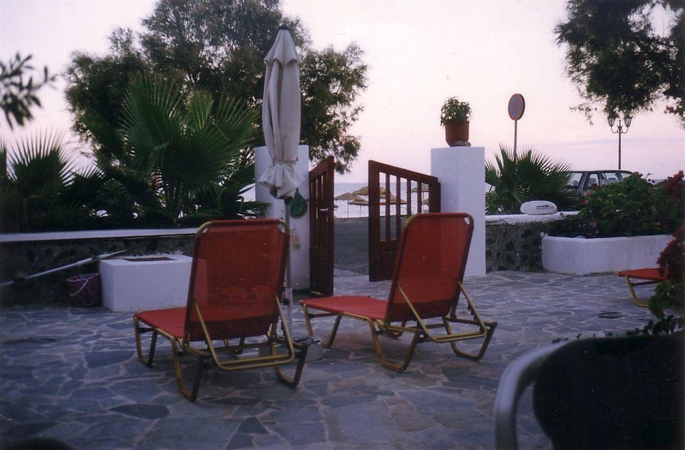 Ostria Beach Studios Perissa  Ngoại thất bức ảnh