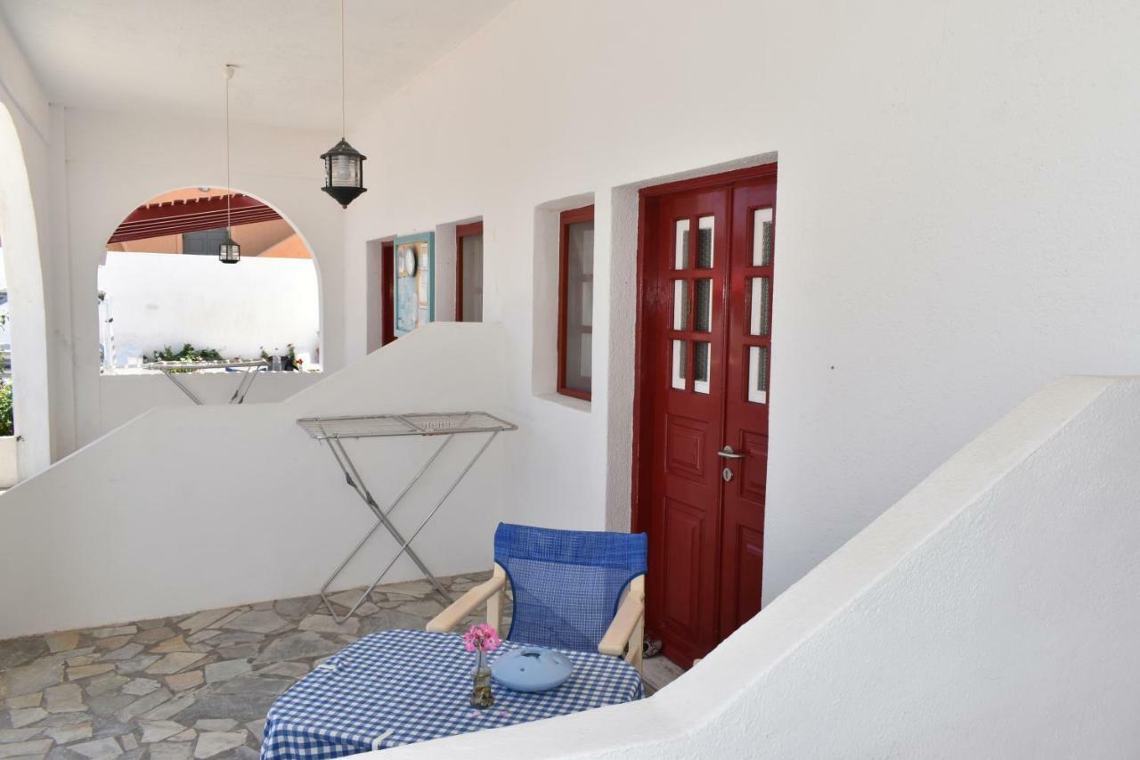 Ostria Beach Studios Perissa  Ngoại thất bức ảnh