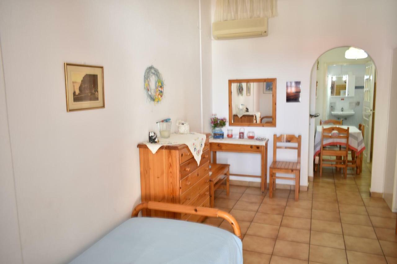 Ostria Beach Studios Perissa  Ngoại thất bức ảnh