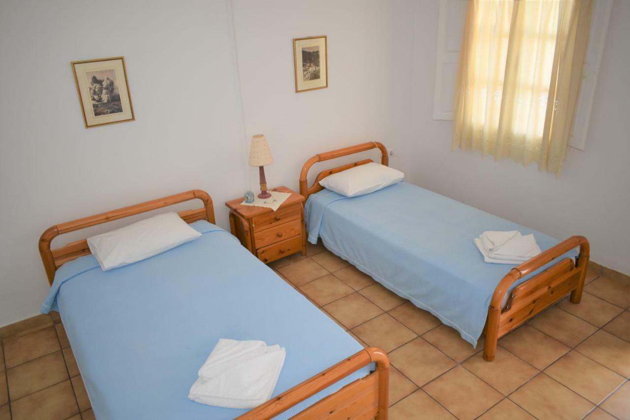 Ostria Beach Studios Perissa  Ngoại thất bức ảnh